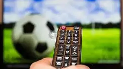 欧洲足球联赛受新冠疫情影响，国米后卫科拉罗夫新冠病毒检测呈阳性